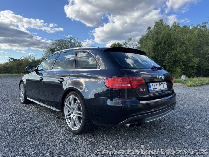 Audi S4 3.0 TFSI*245kw*MANUÁL 2011