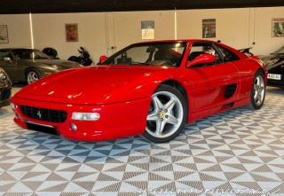 Ferrari 355 3,5 l V8 DOHC