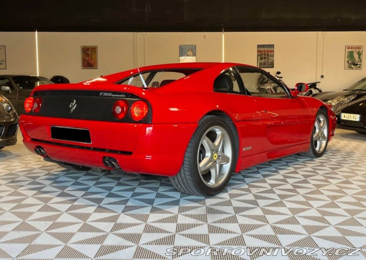 Ferrari 355 3,5 l V8 DOHC 1995