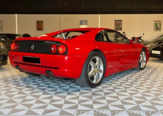 Ferrari 355 3,5 l V8 DOHC 1995