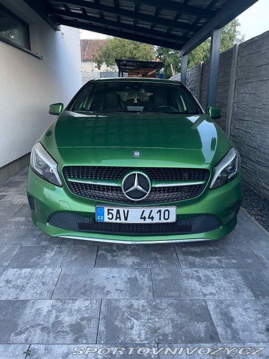 Mercedes-Benz A 180d, automat 2015