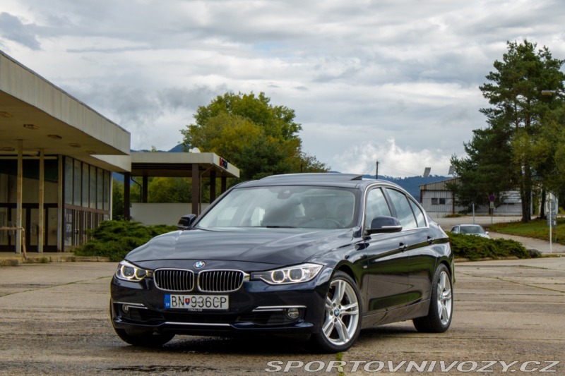 BMW 3 328i A/T