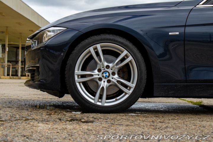 BMW 3 328i A/T 2012