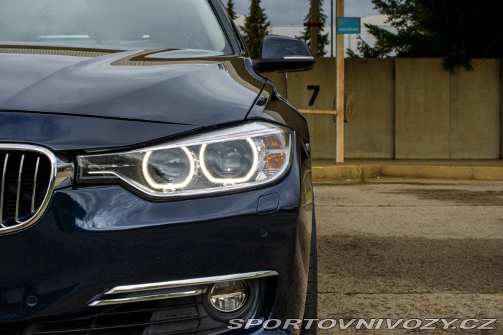 BMW 3 328i A/T 2012