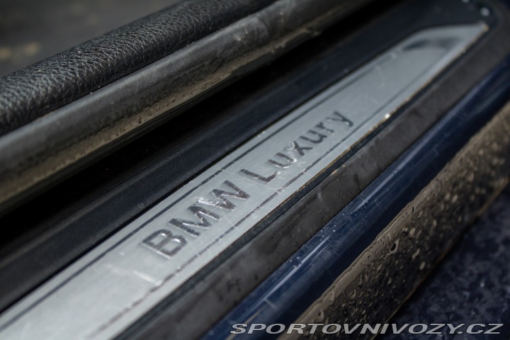 BMW 3 328i A/T 2012