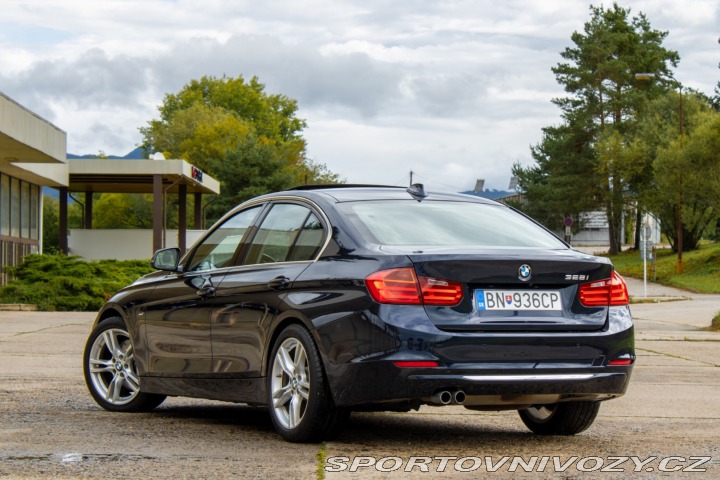 BMW 3 328i A/T 2012