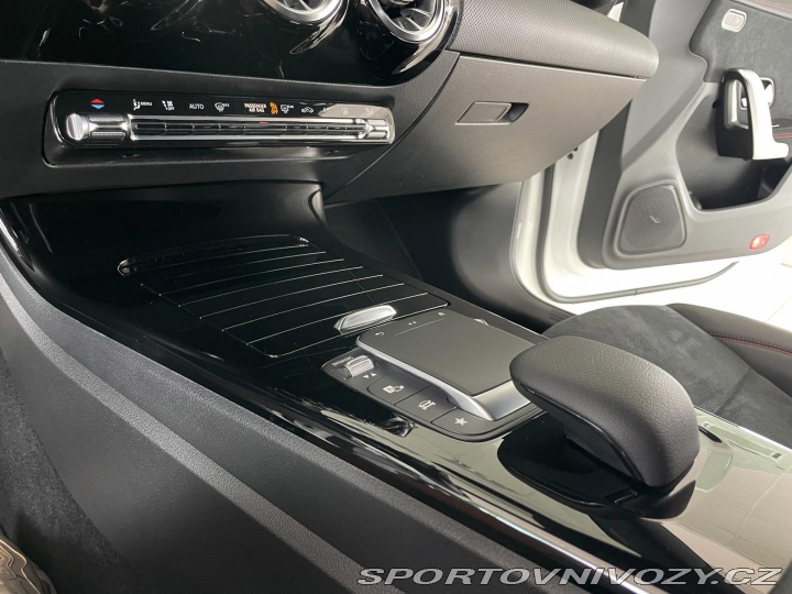 Mercedes-Benz CLA 250e AMG*360°kam*Webasto* 2023
