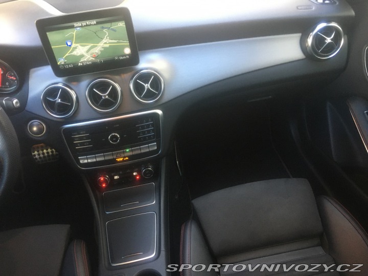 Mercedes-Benz Ostatní modely GLA AMG PAKET 220 4Matic 2019