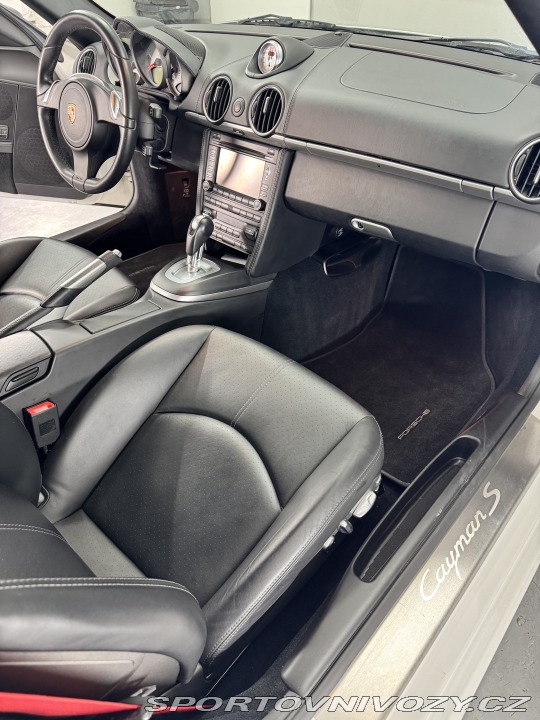 Porsche Cayman S 2011