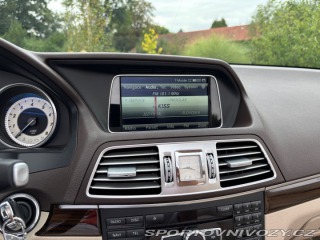 Mercedes-Benz E 207 2015