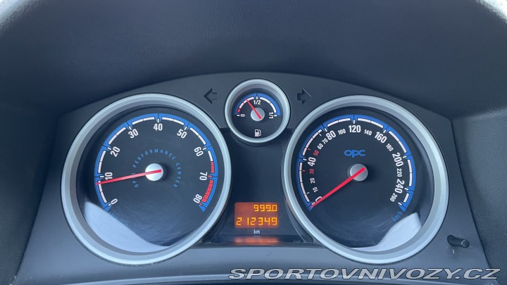 Opel Astra 2.0T GTC OPC 2006