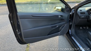 Opel Astra 2.0T GTC OPC 2006