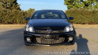 Opel Astra 2.0T GTC OPC 2006