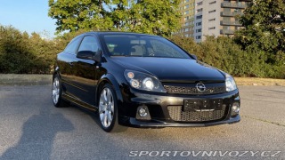 Opel Astra 2.0T GTC OPC 2006