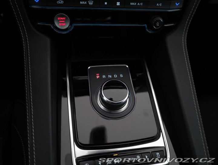 Jaguar F-Pace R-Sport 25t AWD 2018