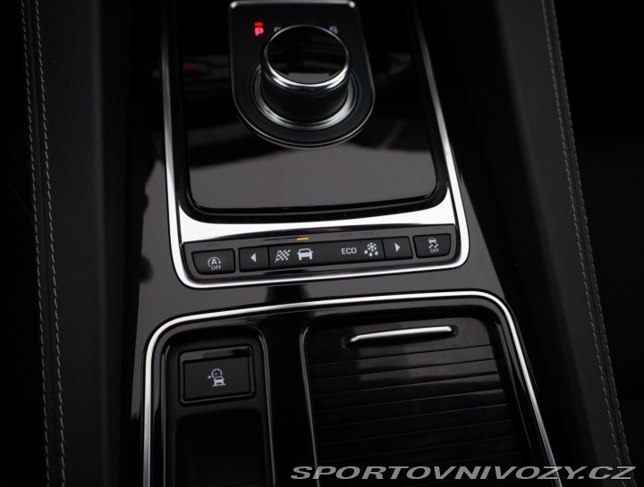 Jaguar F-Pace R-Sport 25t AWD 2018