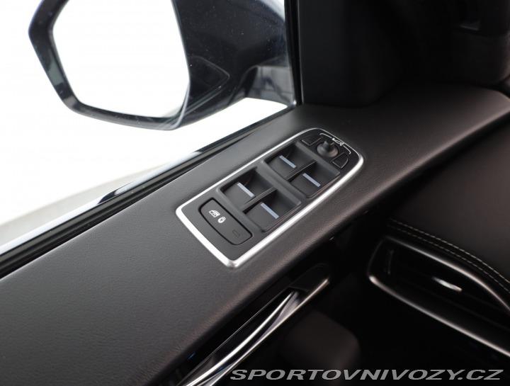 Jaguar F-Pace R-Sport 25t AWD 2018