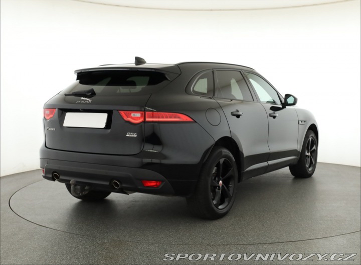 Jaguar F-Pace R-Sport 25t AWD 2018
