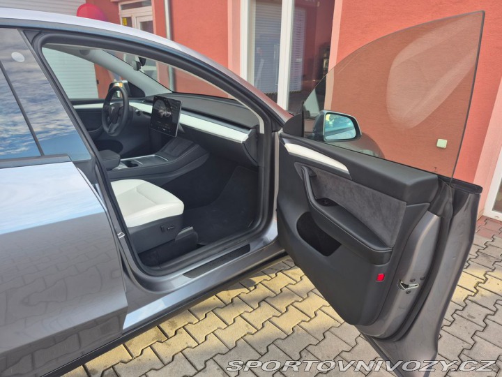 Tesla Model Y Performance 393KW/DPH REZ 2023
