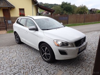 Volvo  XC60 2,4   D5AWD