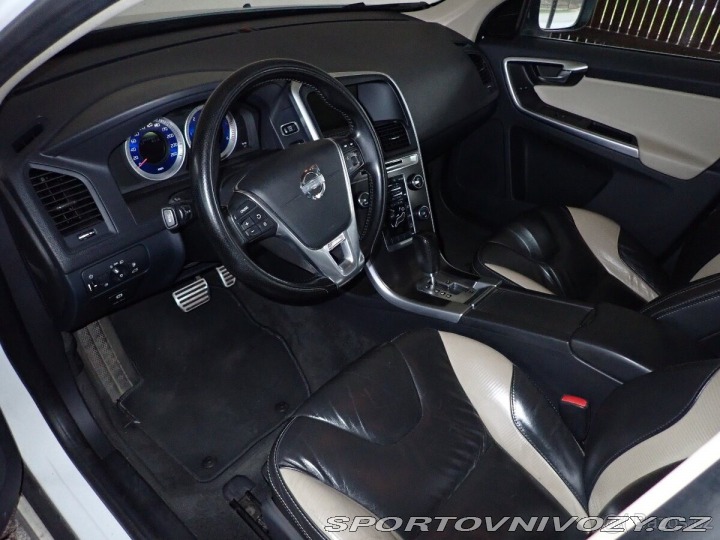 Volvo Ostatní modely XC60 2,4 D5AWD 2010