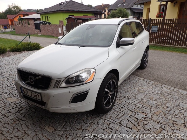 Volvo Ostatní modely XC60 2,4 D5AWD 2010