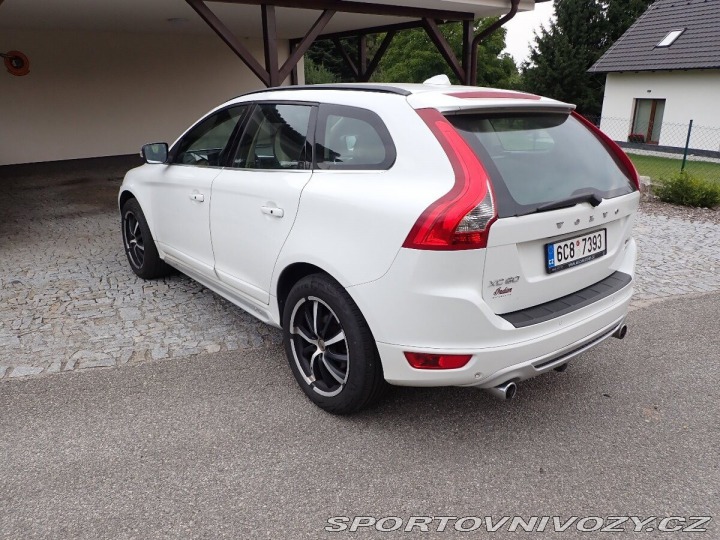 Volvo Ostatní modely XC60 2,4 D5AWD 2010