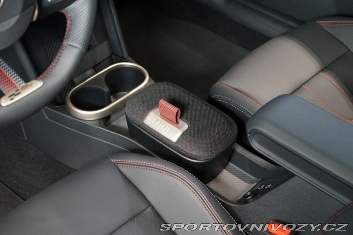 Mini Cooper S S*JCW*HUD*CAMERA*CARPLA 2025