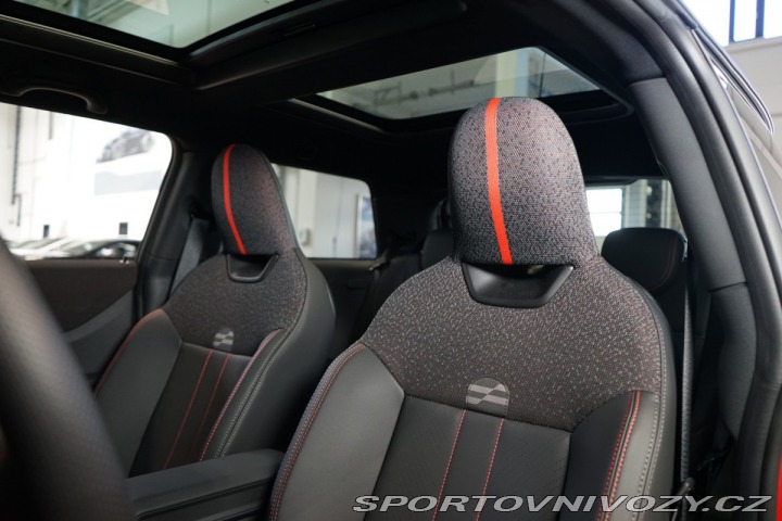 Mini Cooper S S*JCW*HUD*CAMERA*CARPLA 2025