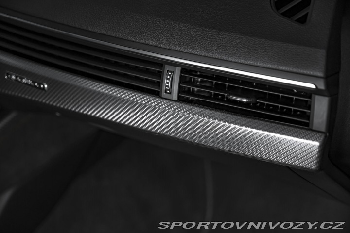 Audi RS5 MASÁŽ/KARBON/ST.OKNO/360 2019