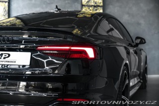 Audi RS5 MASÁŽ/KARBON/ST.OKNO/360 2019