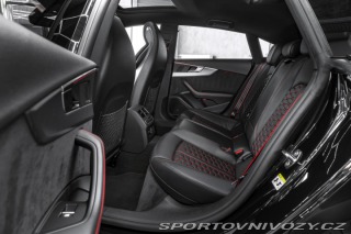 Audi RS5 MASÁŽ/KARBON/ST.OKNO/360 2019