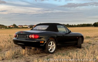 Mazda MX-5  2004