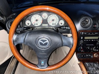 Mazda MX-5  2004