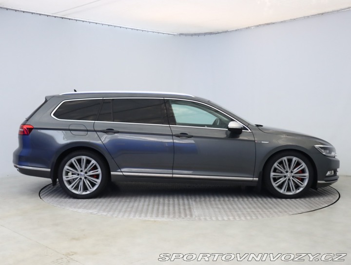 Volkswagen Ostatní modely Passat Highline 2.0 BiTDI 2016