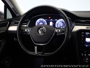 Volkswagen Ostatní modely Passat Highline 2.0 BiTDI 2016