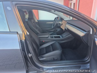 Tesla Model 3  2021