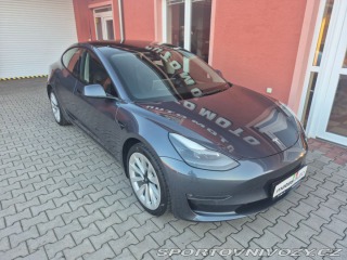 Tesla Model 3  2021