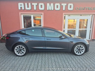 Tesla Model 3  2021