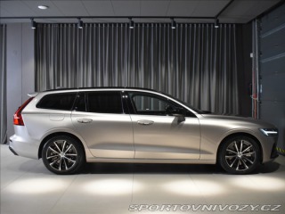 Volvo V60 2,0 T8  Plus Dark 2025