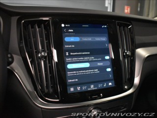 Volvo V60 2,0 T8  Plus Dark 2025