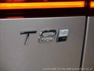 Volvo V60 2,0 T8  Plus Dark 2025