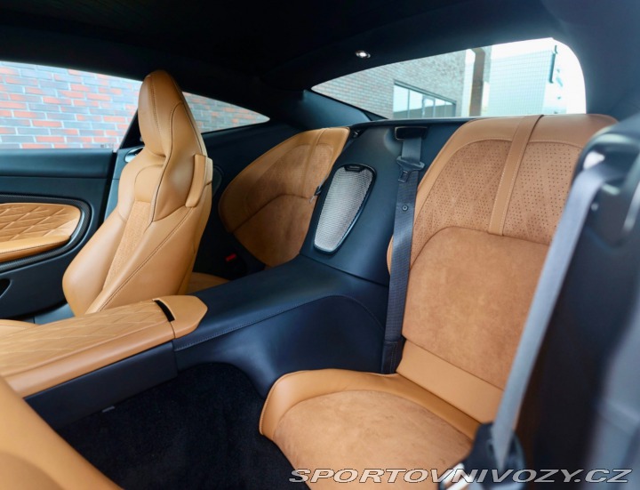 Aston Martin DB12 4.0 V8, Iridiscent Emera 2023