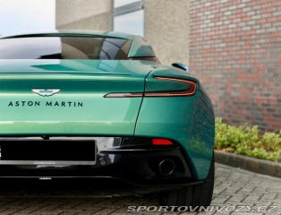 Aston Martin DB12 4.0 V8, Iridiscent Emera 2023