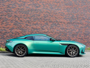 Aston Martin DB12 4.0 V8, Iridiscent Emera 2023