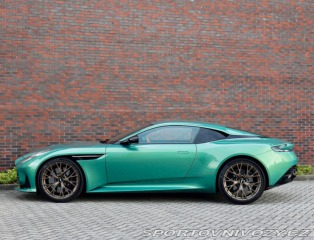 Aston Martin DB12 4.0 V8, Iridiscent Emera 2023
