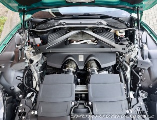 Aston Martin DB12 4.0 V8, Iridiscent Emera 2023