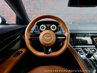 Aston Martin DB12 4.0 V8, Iridiscent Emera 2023