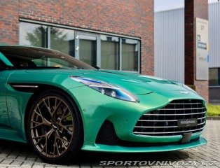 Aston Martin DB12 4.0 V8, Iridiscent Emera 2023