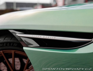 Aston Martin DB12 4.0 V8, Iridiscent Emera 2023